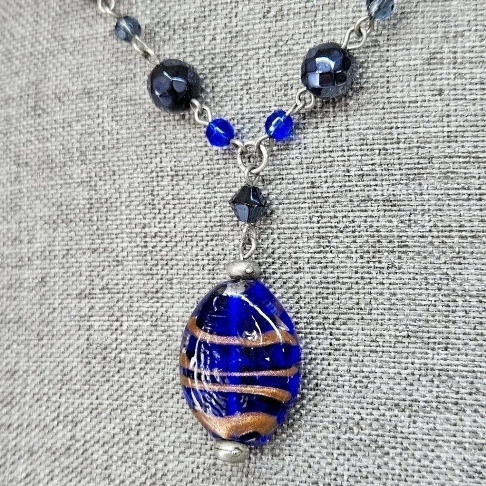 VINTAGE Italian Glass Blue and Gold Swirl Beaded Pendant Necklace